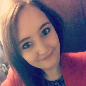 Meet your Posher, Caroline